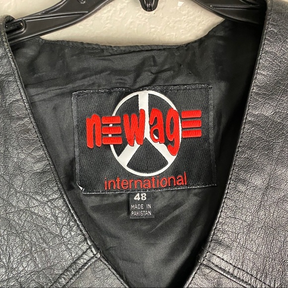 New Age International Leather Motorcycle Vest - Picture 3 of 6